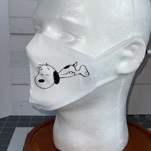 snoopy face mask 4.5 in